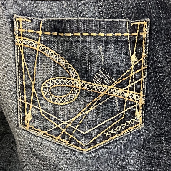 SOLD BKE Culture Jeans 👖 - Picture 3 of 5